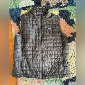 Patagonia Men’s XXL nano puff vest